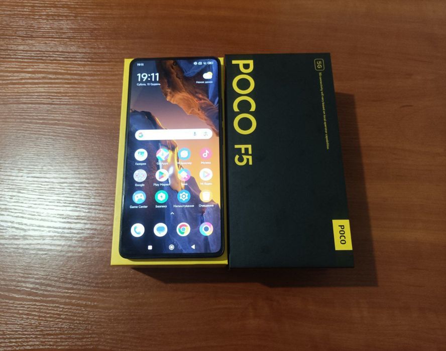 Poco F5 5G 8+4/256Гб в ідеальному стані!!!