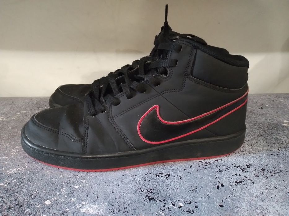 Кросівки чоловічі Nike Backboard II  42,5 р  27см