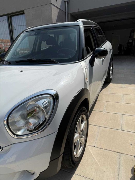 MINI Countryman R60 Cooper D 1600cm³ de 2013 - Excelente Estado