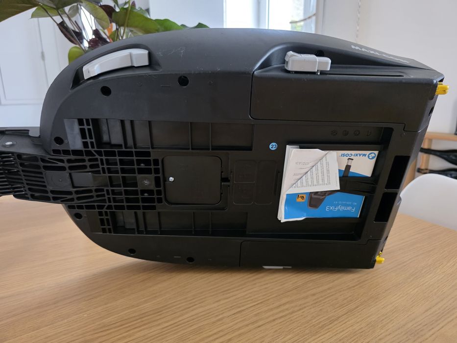 Sistema isofix maxi cosi. Como nova