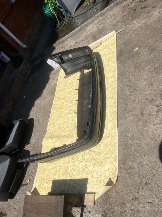 Задний бампер amulet фольксваген толедо toledo 1992 год