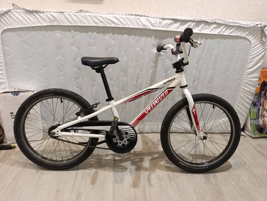 Дитячий велосипед specialized hotrock 20
