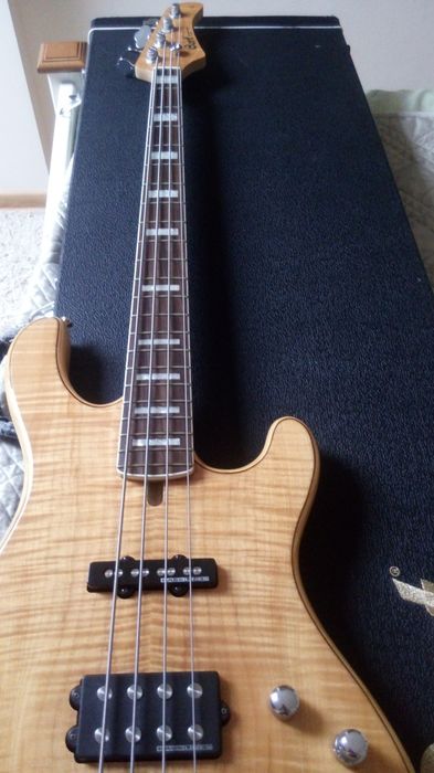 Gitara basowa CORT gb94