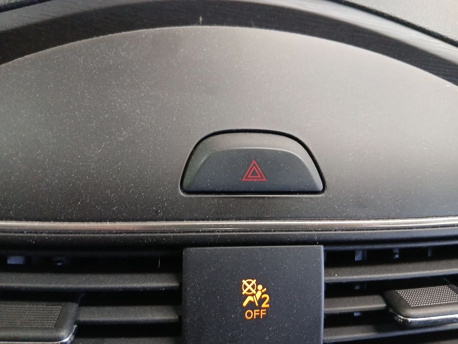 Botão / interruptor 4 piscas NISSAN Pulsar Hatchback (C13)