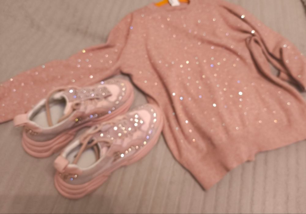 Продам костюм+безрукавка