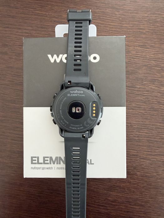Smartwatch wahoo element rival