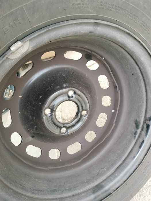 4 koła na stalowych felgach 15 citroen berlingo