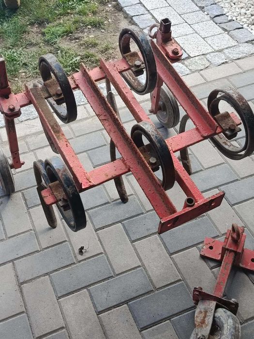 Traktor/dzik Kubota z przyczepką