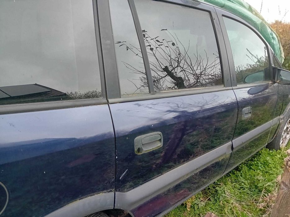 Częsci  do Zafira A .