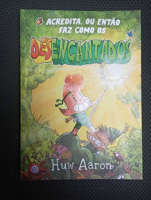 DESencantados, de Huw Aaron