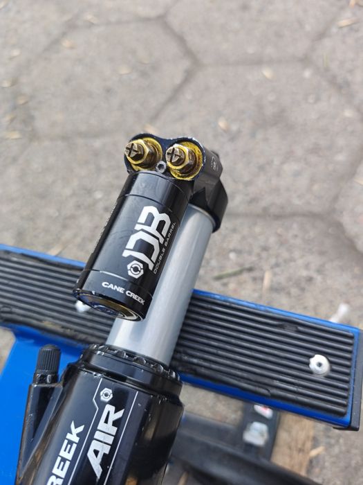 Cane creek double barrel air 241x76