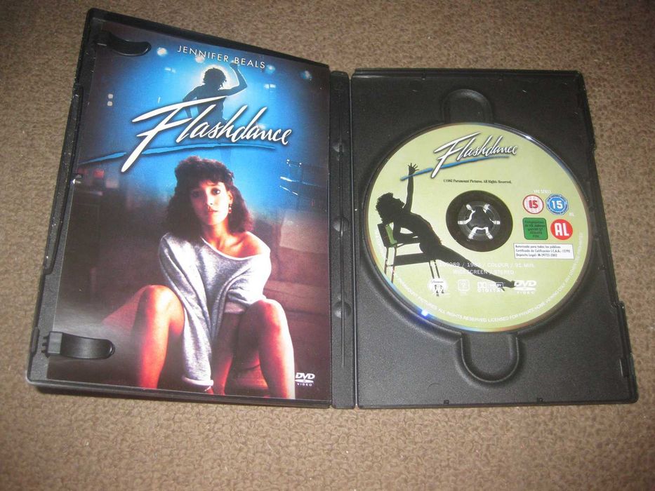 DVD "Flashdance" com Jennifer Beals