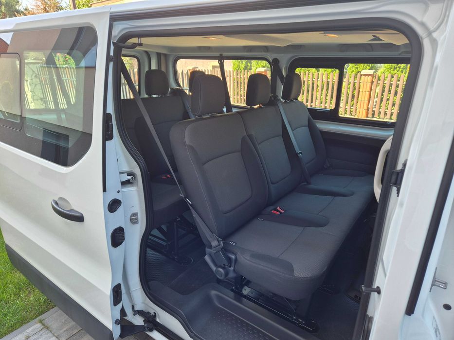 Wynajem bus 9 osobowy nowy model !!!