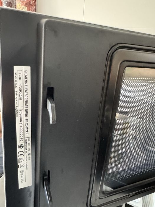 Вбудована мікрохвильова піч Siemens