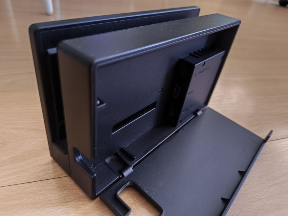 Nintendo Switch V1 em caixa