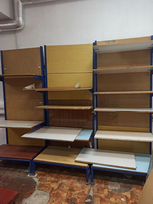 Стелажі торгівельні