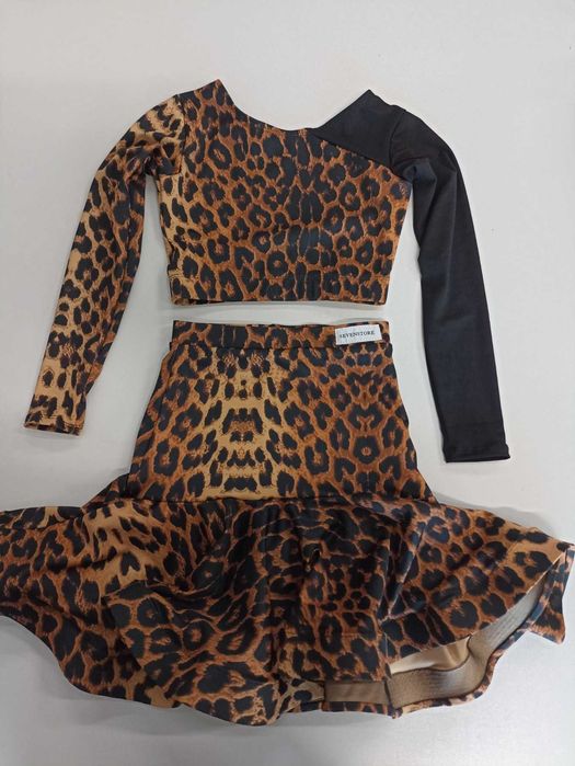 Комплект для танців