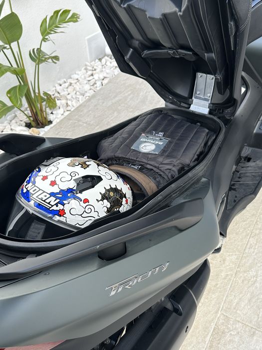 Yamaha Tricity 300cc | 2021 | 10.000 km | Como Nova