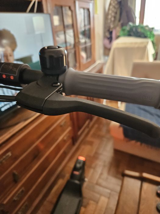 Trotinete dobrável eletrica super nova.