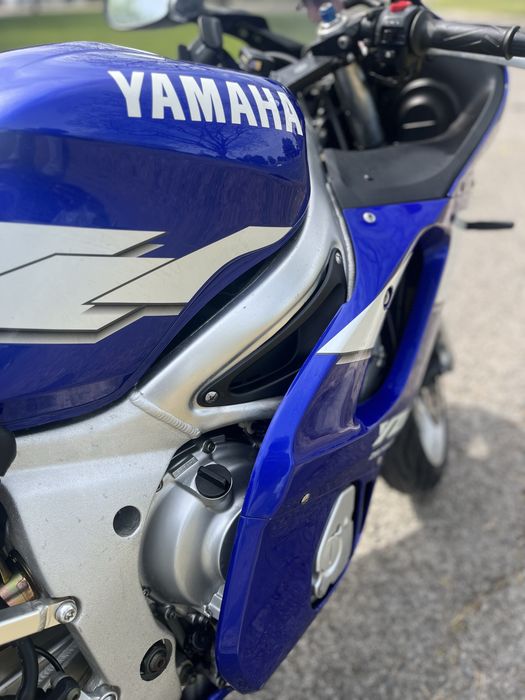 Yamaha R6 2002(23.000km)RESERVADA