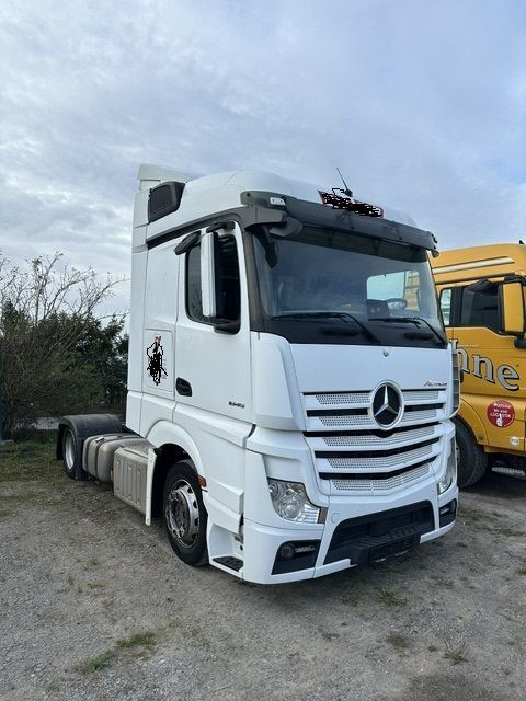 Mercedes-Benz