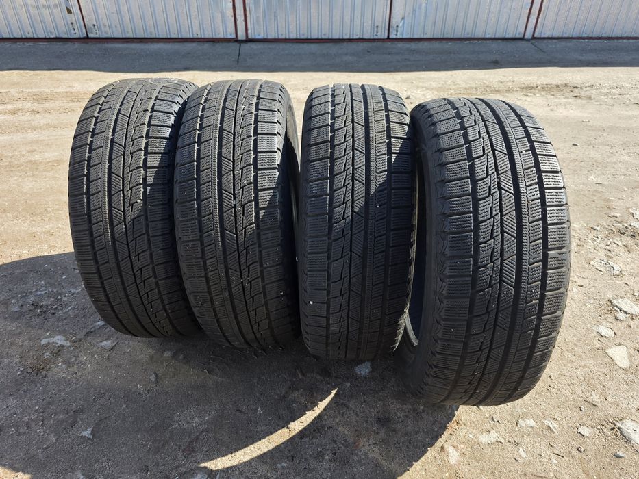 Opony zimowe Firemax 225/55/17