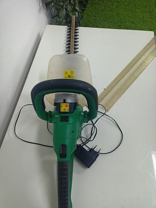 Nożyce ogrodowe, akumulatorowe-Gardenline.