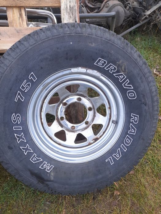 Felgi chromowane z oponami 31x10,5x15  Patrol, Pajero, Terrano 6x139,7
