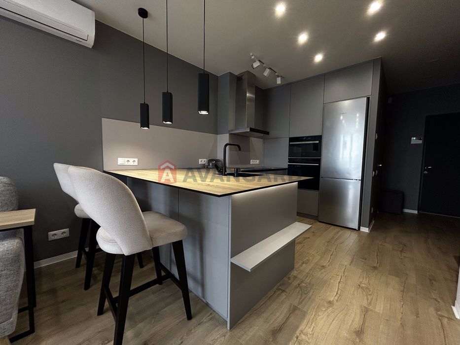 Продаж 1 кімнатна 47 м2 з преміальним ремонтом та повною комплектацією