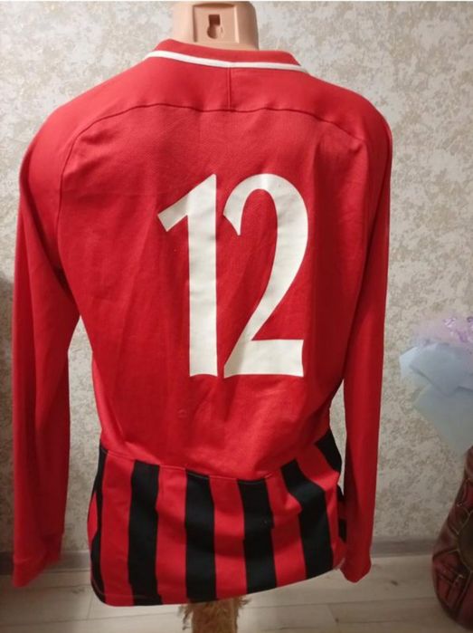 Мужская фирменная футболка бренда NIKE