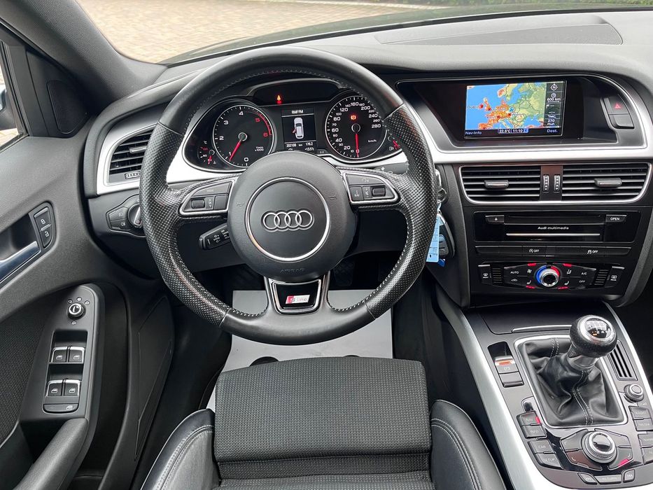 Audi A4 Avant Audi a4 2015 2x SLINE 2.0 150km