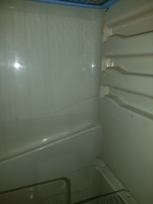 Продам холодильник Indesit