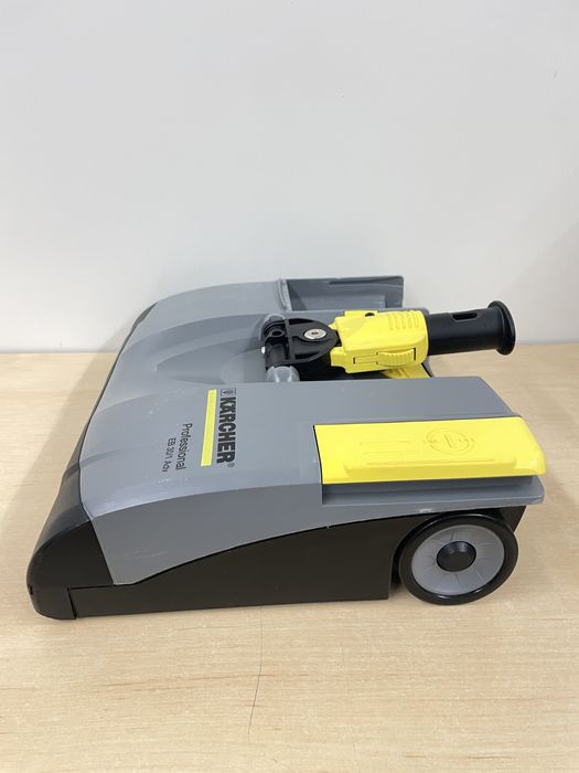 Szczotka akumulatorowa froterka EB 30/1 Adv Karcher