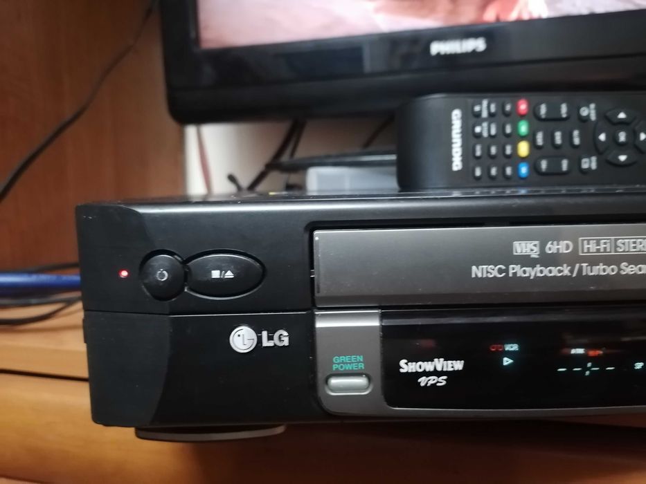 Magnetowid VHS LG N909P HI-FI stereo pilot