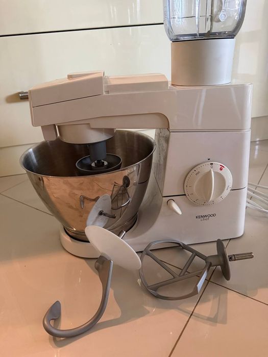 Кухонна машина Тістоміс Kenwood KN320