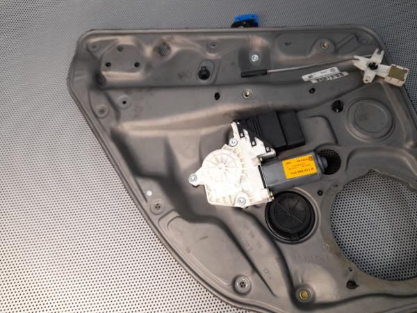 Elevador vidros trás esquerdo VOLKSWAGEN Bora (1J2)