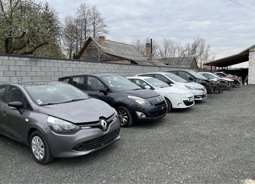 Четверть крило заднє бочина криша Renault Clio 4 хетчбек