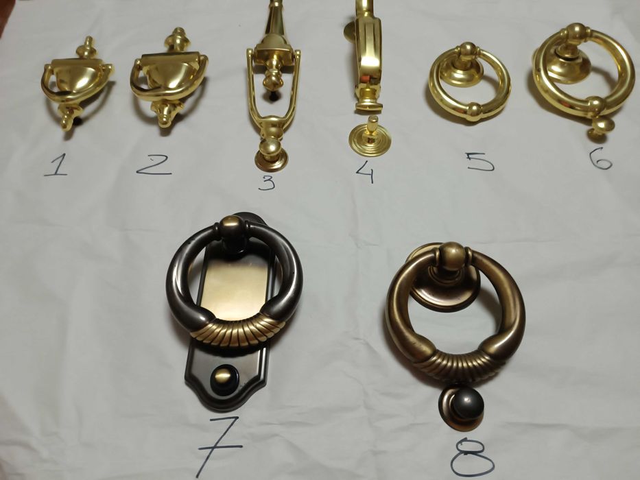 Puxadores de porta exterior Tupia em latão macisso