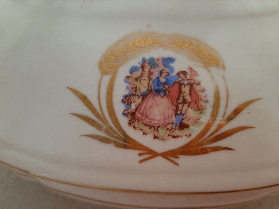 Terrina com tampa e jarro - Fábrica porcelana de Aveiro