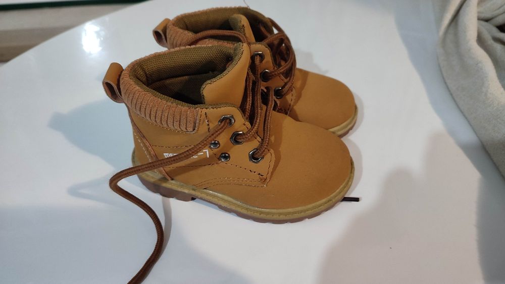 Botas menino tam. 23