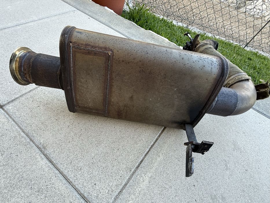 Escape magnaflow