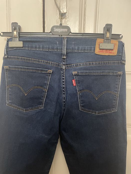 Calças Levis Mulher - 710 Super Skinny 28