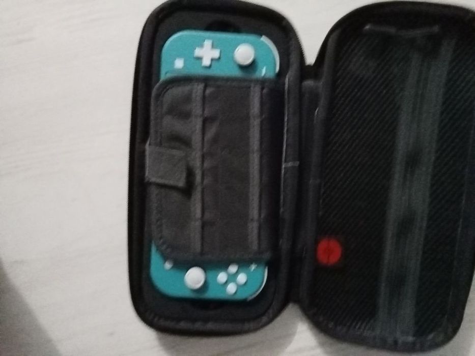 Nintendo Switch Lite (sem carregador)