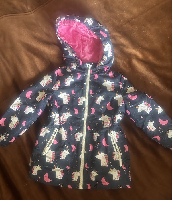 Курточка на девочку