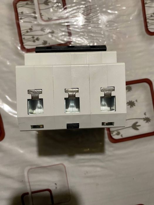 Автоматический выключатель Etimat 10 3p C80