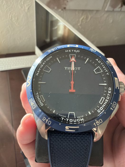 Tissot T-Touch Connect Solar — преміальний швейцарський смарт-годинник