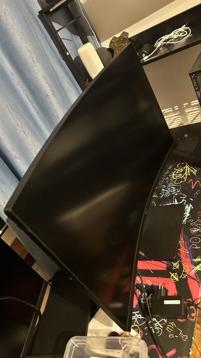 Monitor Curvo LG 31.5 FHD
