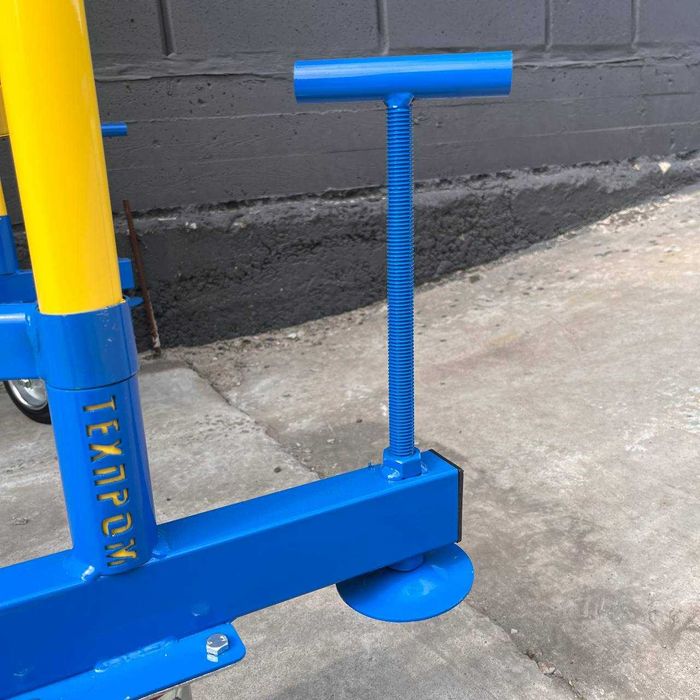 Вишка тура 1.2х2 м, помости, легкі та міцні риштування 42 мм діаметр