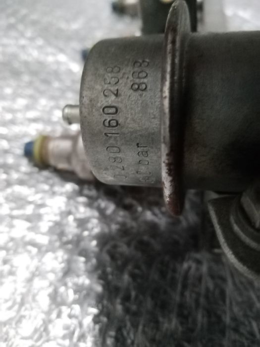 Rampa injetores Peugeot 405 MI 16v