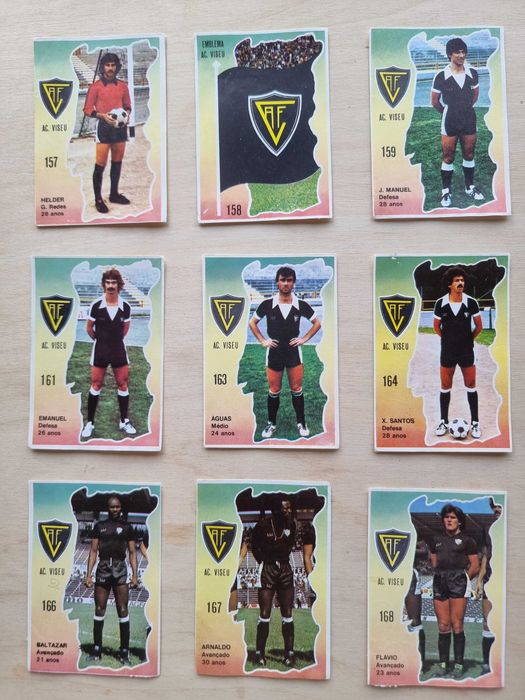 Cromos da equipa de futebol do Académico de Viseu